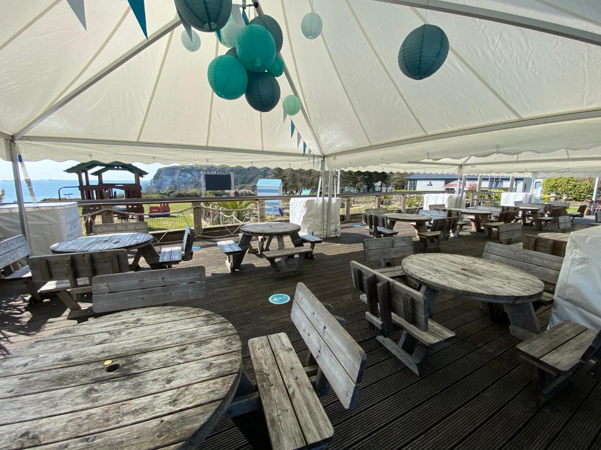 Whitecliff Bay Holiday Park - Most Popular Location Near Pools, Clubs And Beach Bembridge Exteriör bild